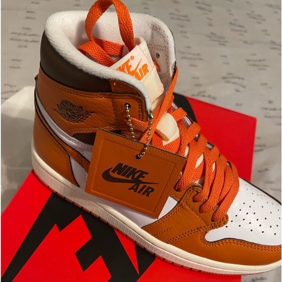 Starfish Jordan 1s - Picture 2 of 3